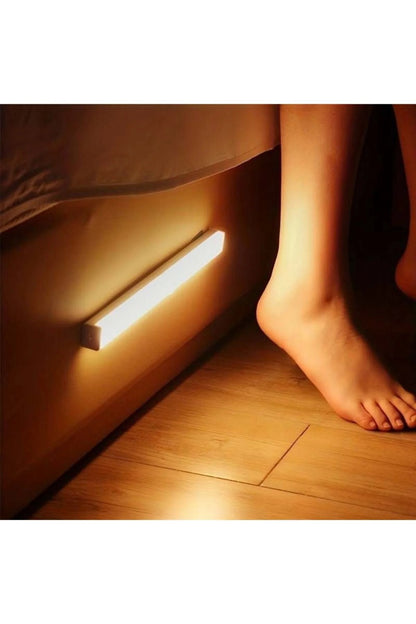 Lampa LED inteligenta cu senzor de miscare, fara fir, incarcare prin USB, suport magnetic