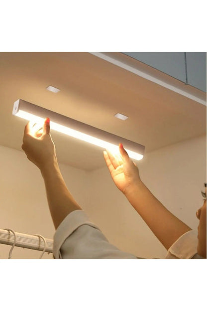 Lampa LED inteligenta cu senzor de miscare, fara fir, incarcare prin USB, suport magnetic